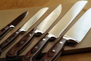 Как мне ухаживать за кухонными ножами? Как мне ухаживать за кухонными ножами?